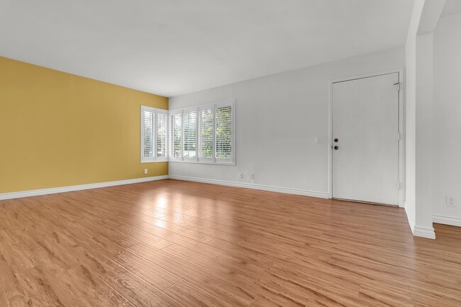 Building Photo - 95 Rockwood