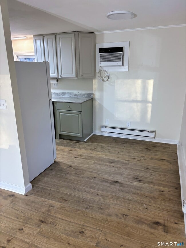 Building Photo - 62 Rattling Valley Rd