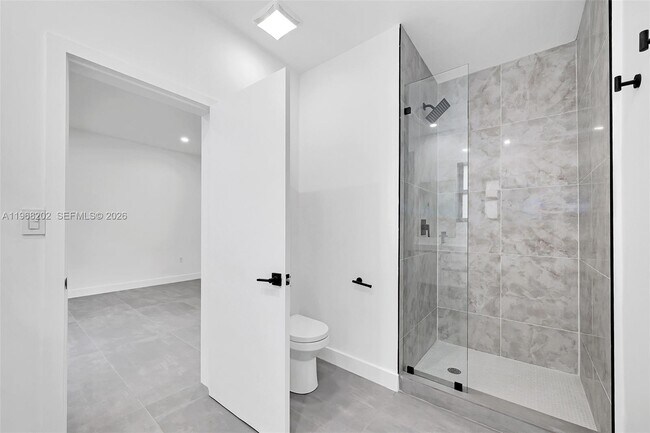 Building Photo - 1854 SW 17th St