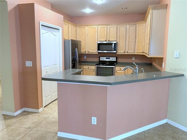 Building Photo - 10126 Mowry Ln