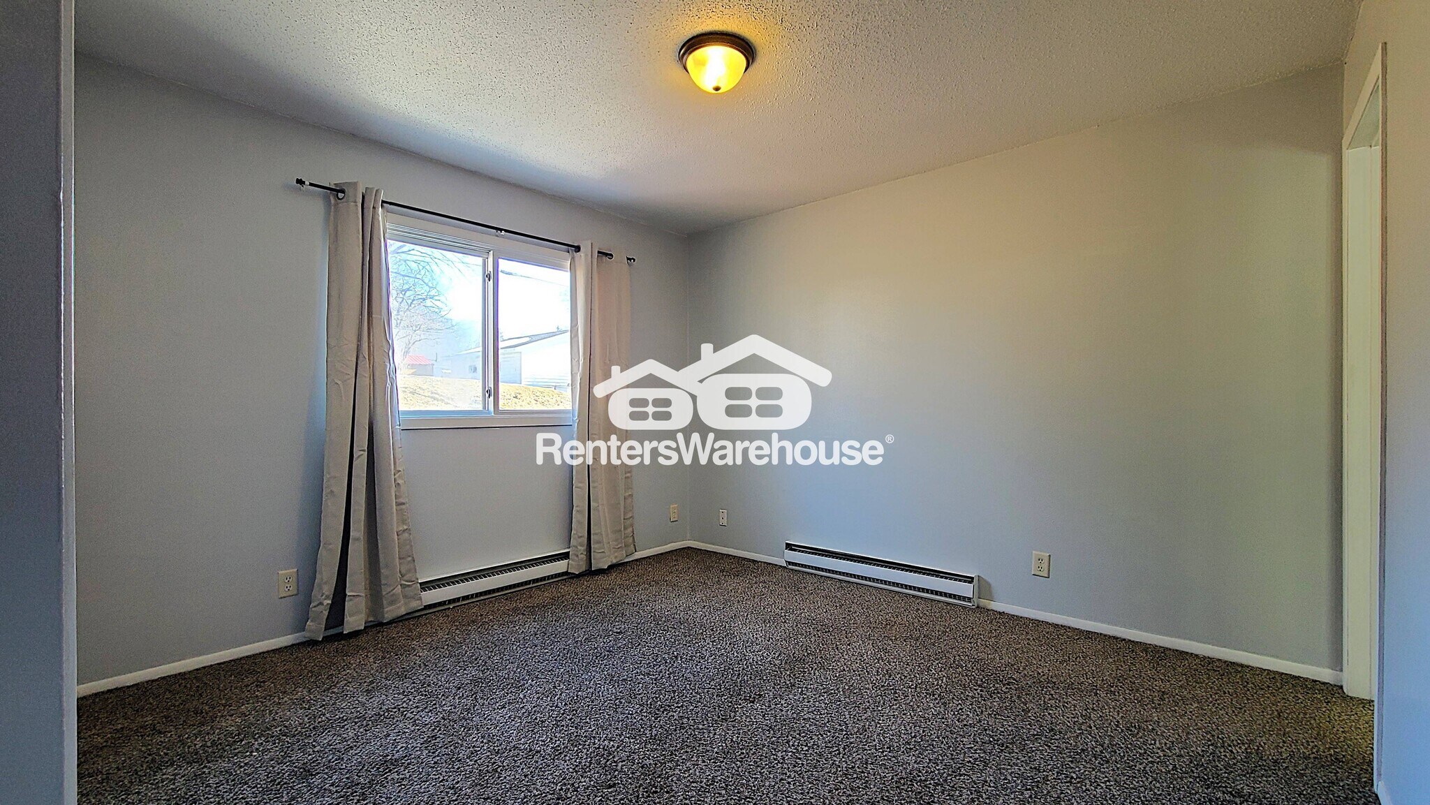 Building Photo - 208 S Winter St