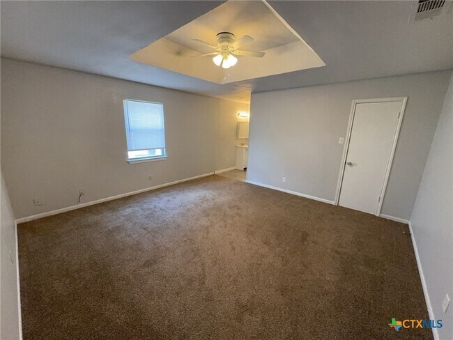 Building Photo - 1704 Big Bend Dr