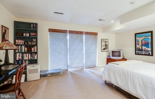 Building Photo - 93 Timothy Cir