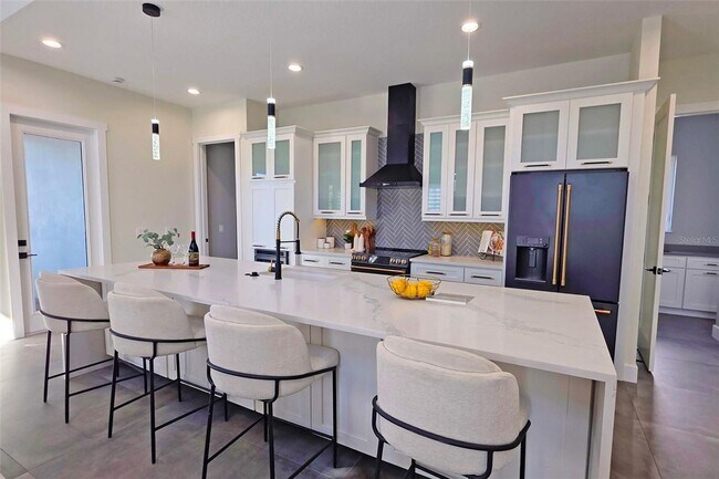 Building Photo - Bold Contemporary Sarasota Luxury Home. 4 Beds/ 4 Baths. Private Pool and Summer Grill.