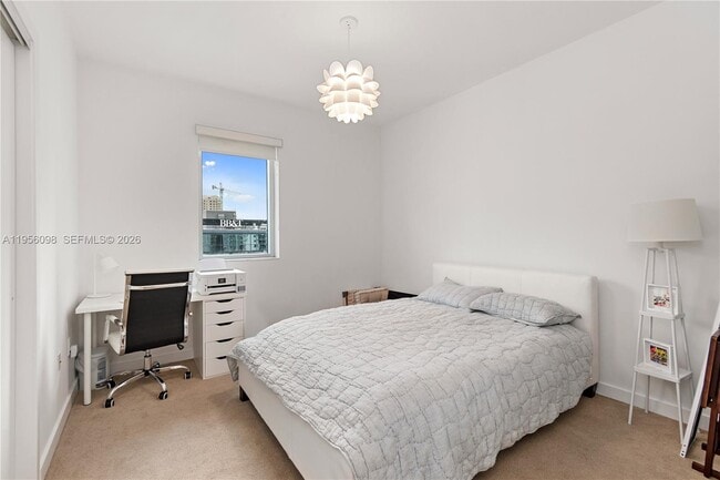 Building Photo - 1060 Brickell Ave