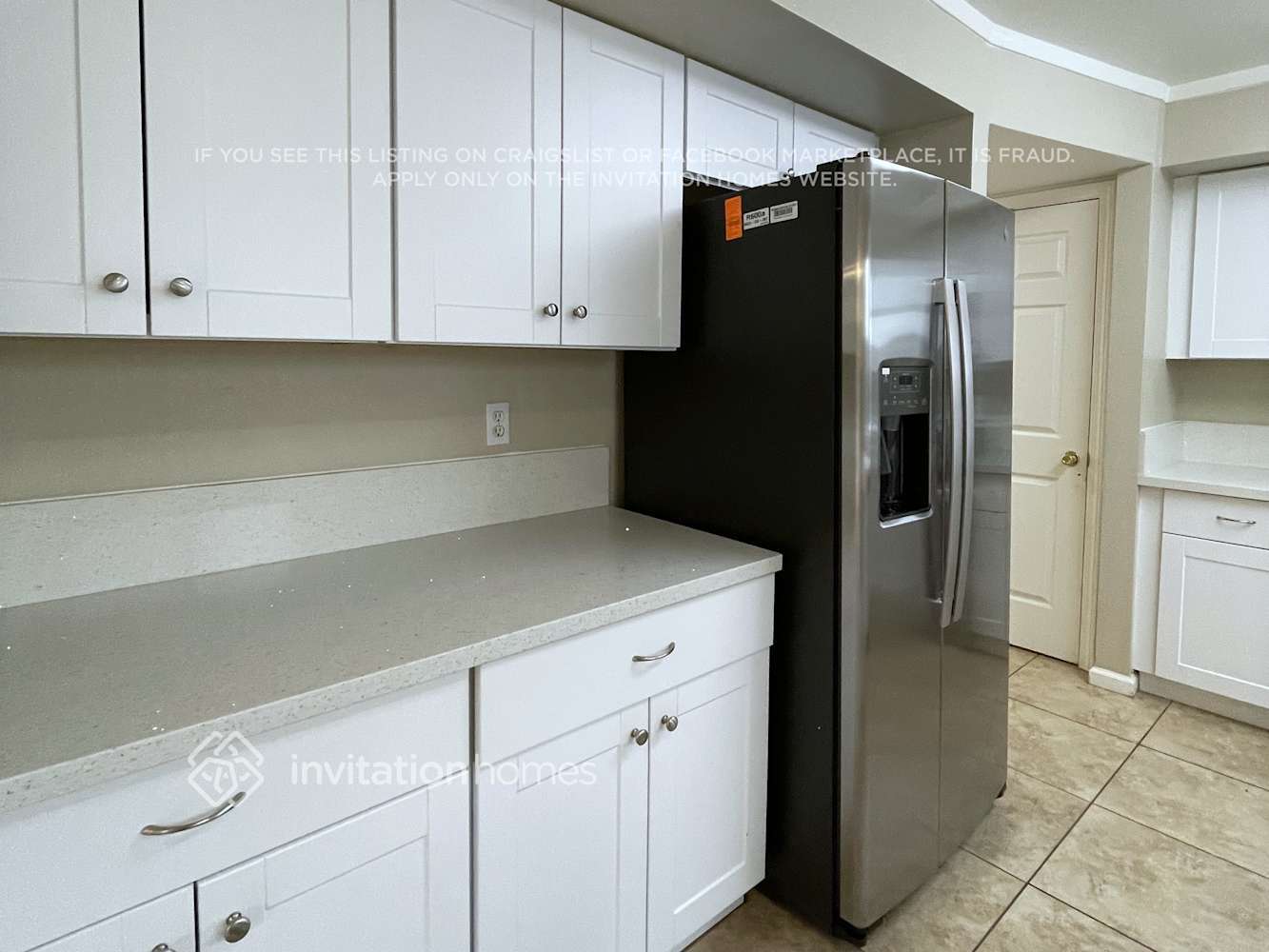 Building Photo - 8355 Lonely Hill Way