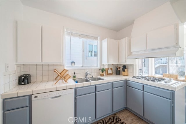 Building Photo - 333 28th St