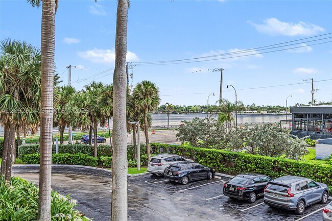 Building Photo - 1201 S Ocean Dr
