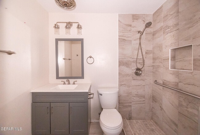 Building Photo - 5409 Edmonton Ave