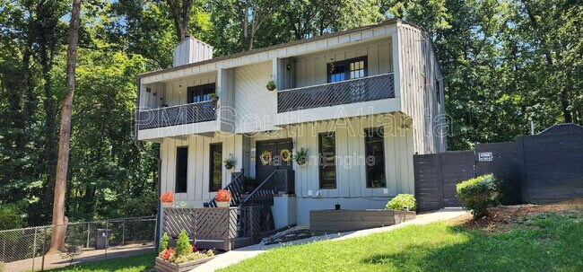 Building Photo - 6584 Walker Rd