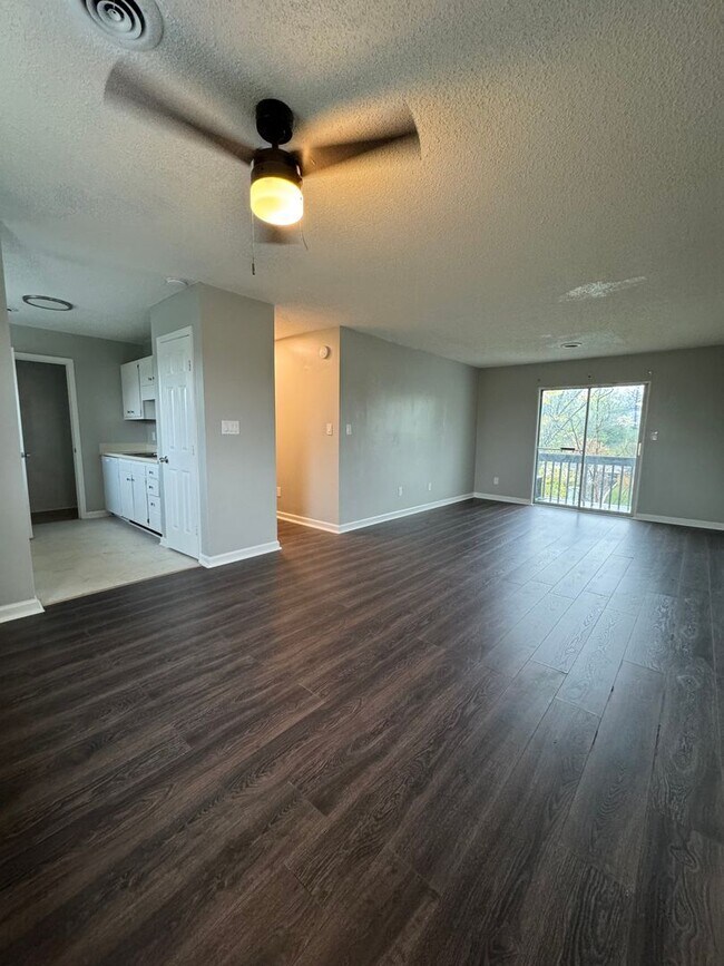 Interior Photo - Creekview Apartments