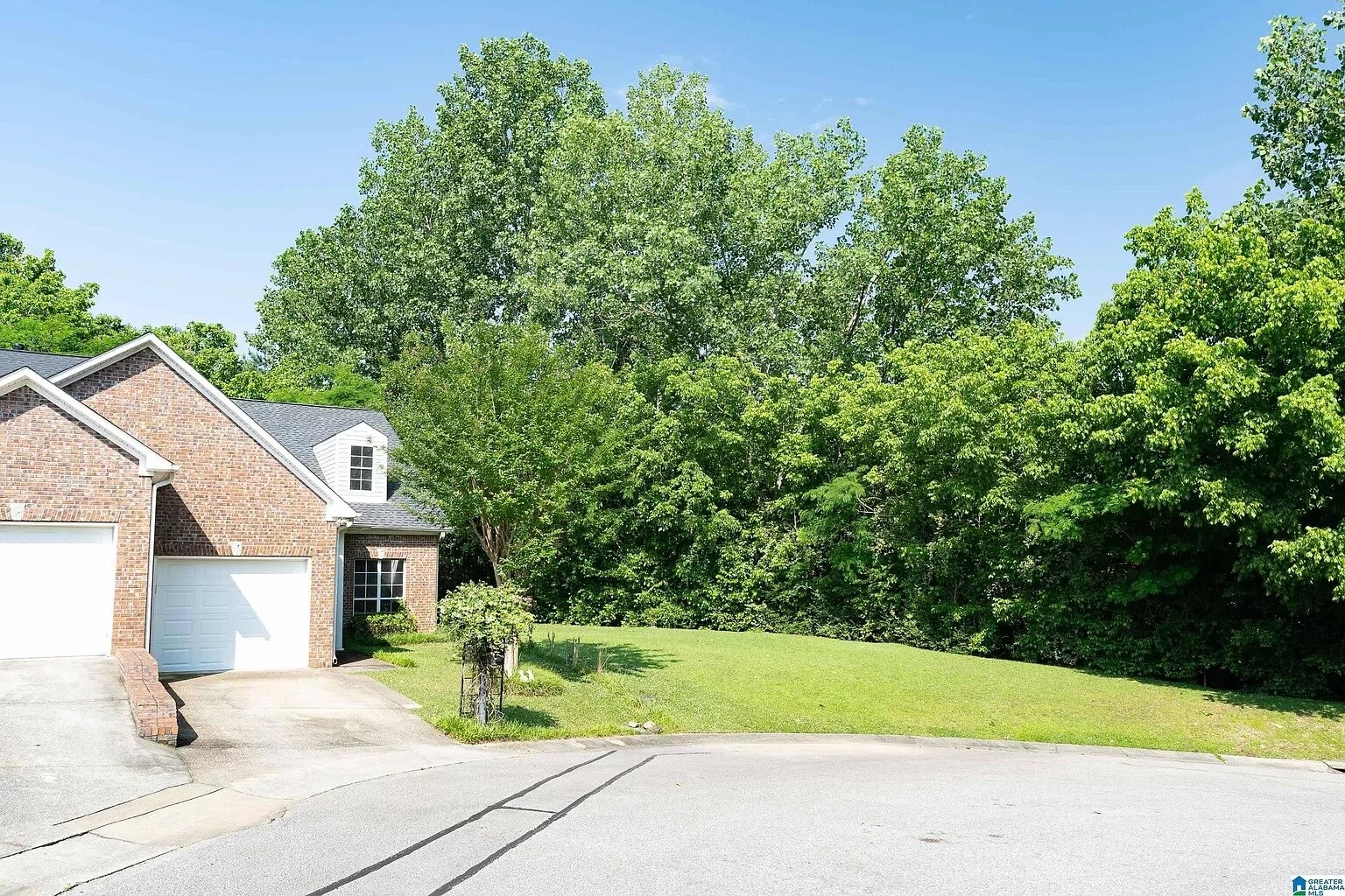 Building Photo - 1505 Savannah Park
