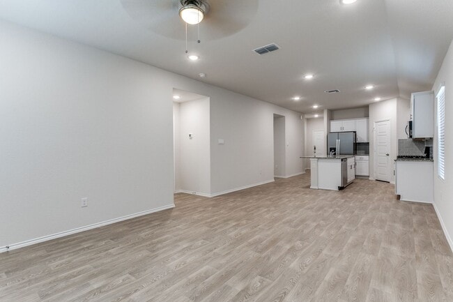 Building Photo - 1714 Kolbe Trl