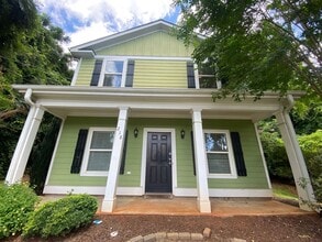 Building Photo - PRE LEASING FOR AUGUST 2025!