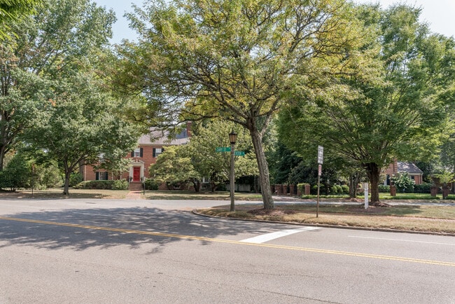 Building Photo - 3710 Cary Street Rd