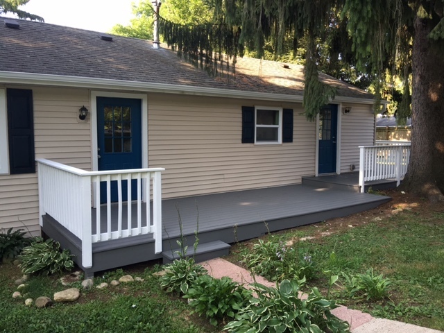 Building Photo - 3 bdrm/1 bath cottage-style home