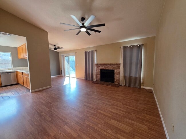 Building Photo - 3-bedroom single story in Turlock!