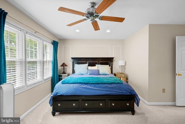 Building Photo - 9033 Blarney Stone Dr