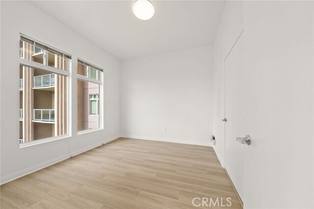 Building Photo - 488 E Ocean Blvd