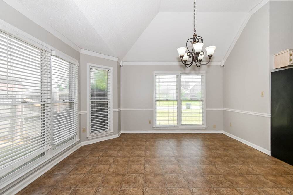 Building Photo - 2055 Bohemia Cove