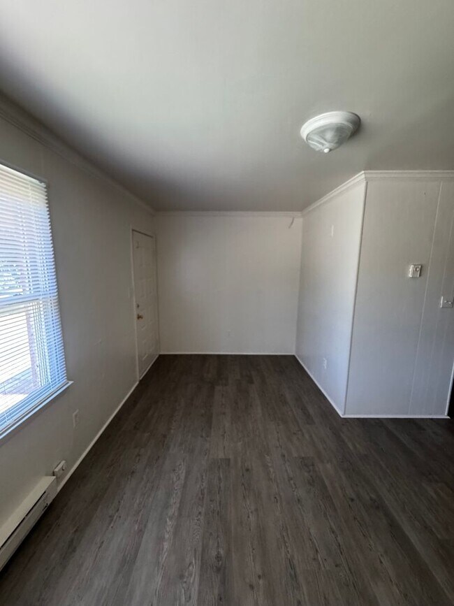 Building Photo - 2 bedroom with 1 Bath and Enclosed Carport Home in Cleveland County, NC