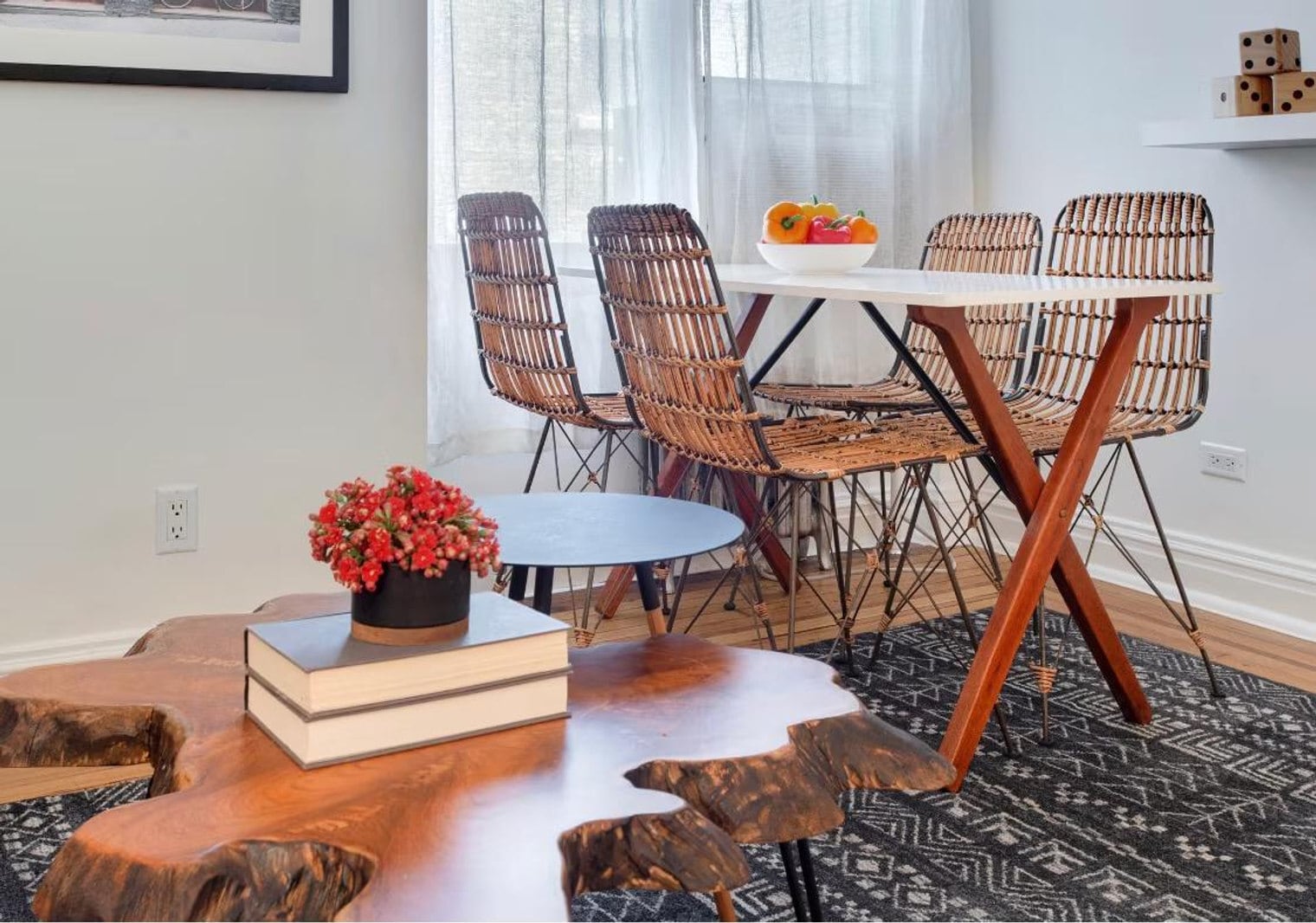 Building Photo - 230 E 10th St