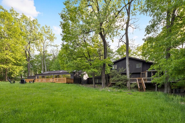 Building Photo - 108 Helms Hill Rd