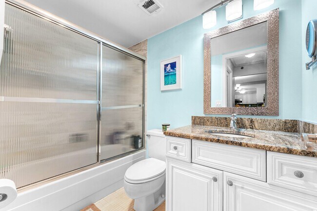 Building Photo - 3215 S Ocean Blvd