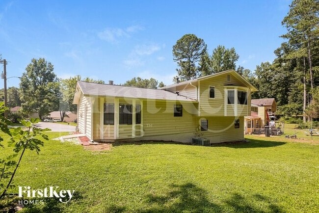 Building Photo - 4569 Iroquois Trail NW