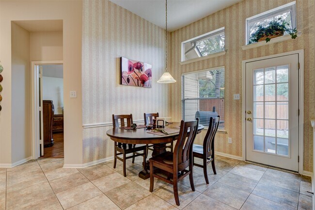 Building Photo - 9022 Westwillow Dr