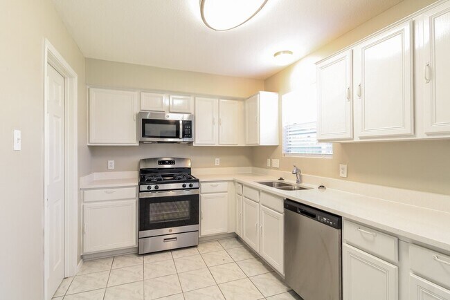 Building Photo - 11802 Alex Ln