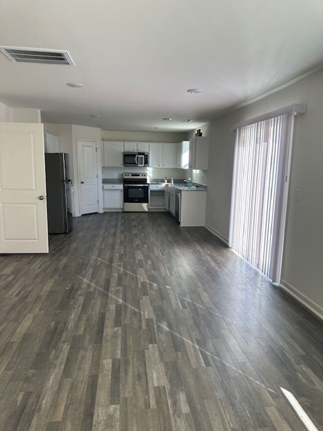 Building Photo - 15 Antebellum Ct