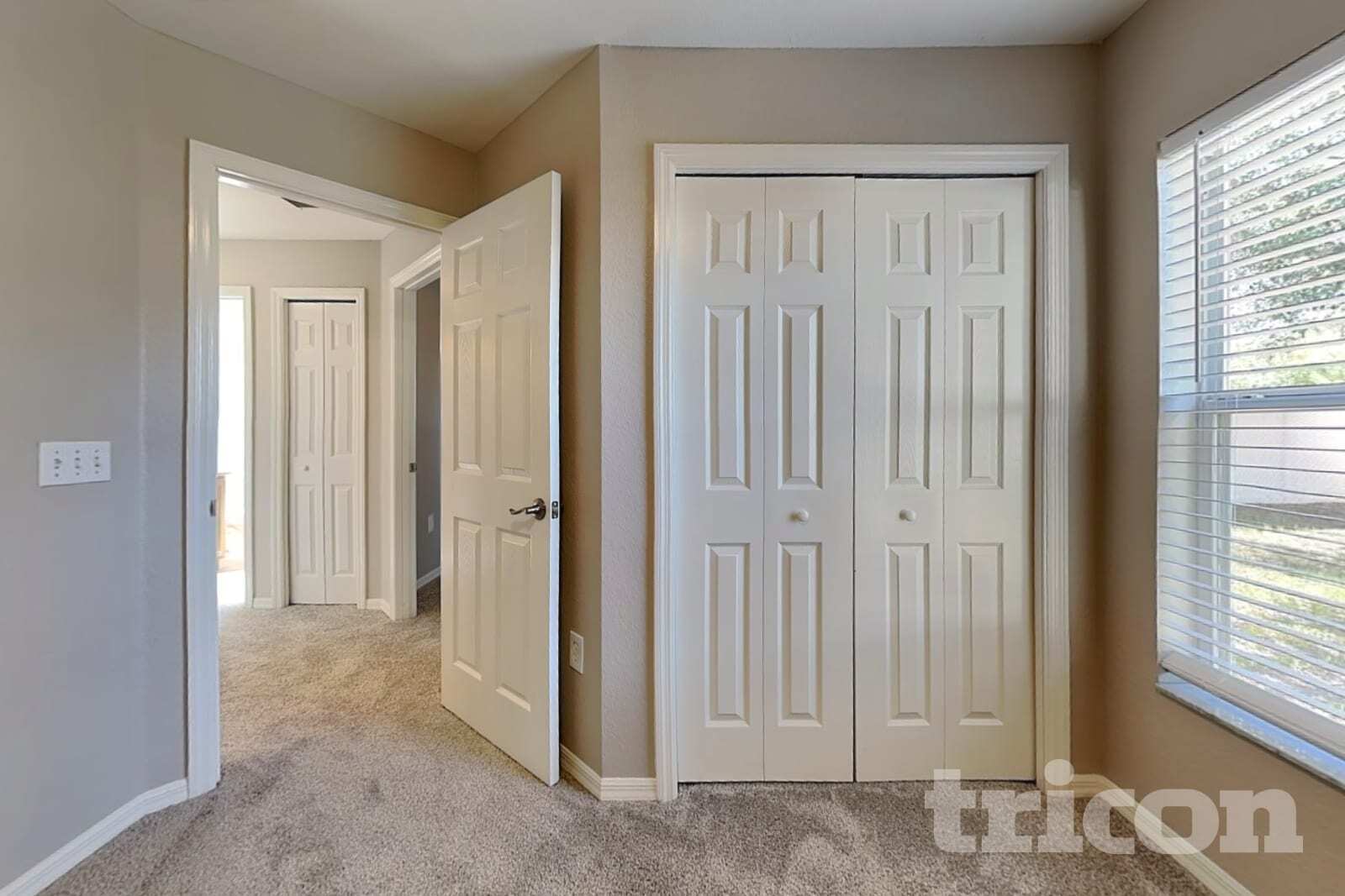 Building Photo - 10752 Carloway Hills Dr