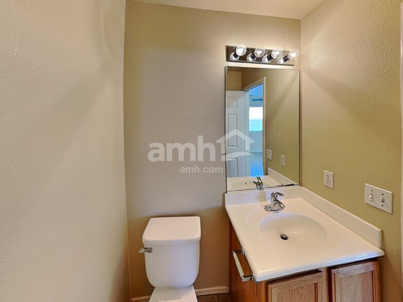 Building Photo - 9318 Aventurine Ct