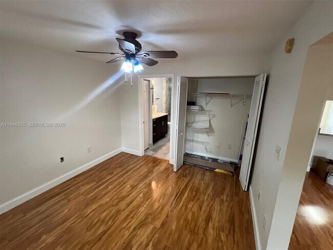 Building Photo - 252 City View Dr