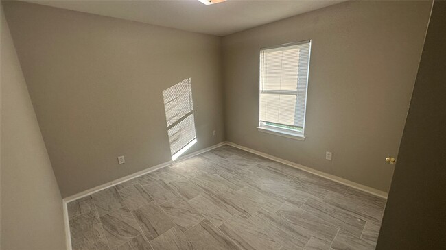 Building Photo - 16372 Ryan Guinn Way