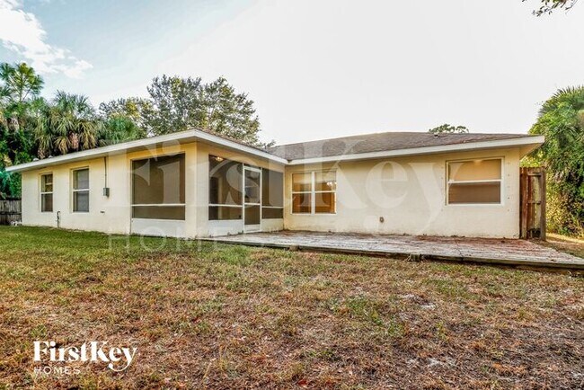 Building Photo - 362 Overbrook St