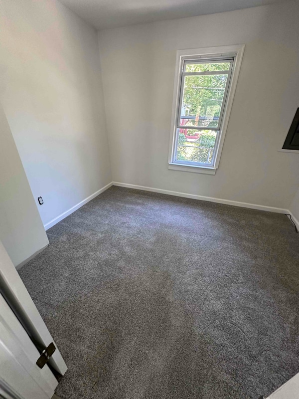 Building Photo - 712 Glen Rd