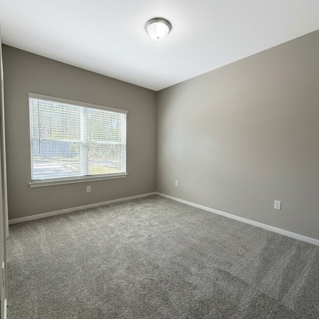 Building Photo - 15852 Pecan Dr
