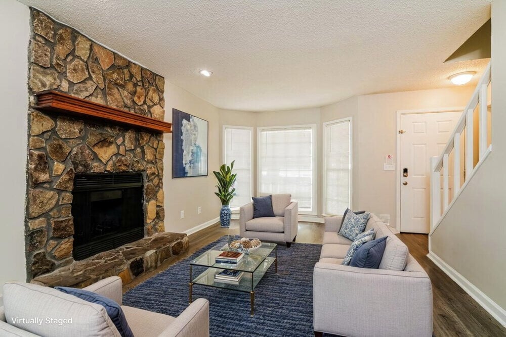Building Photo - 3133 Glen Hollow Dr