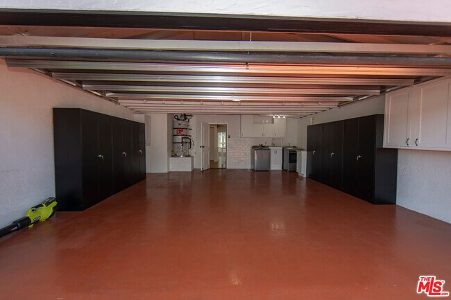 Building Photo - 8351 Zitola Terrace