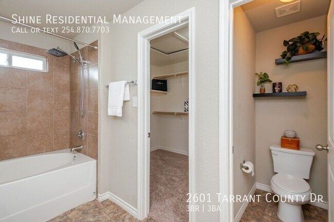 Building Photo - 2601 Tarrant County Dr