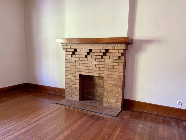 Building Photo - 786 McKinley Pkwy