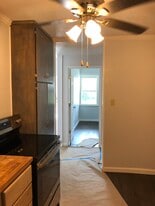 Building Photo - 717 Liberty St