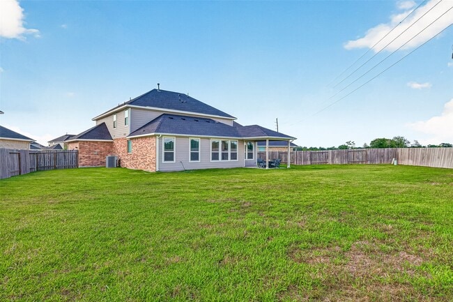 Building Photo - 8114 Royal Palm Ct