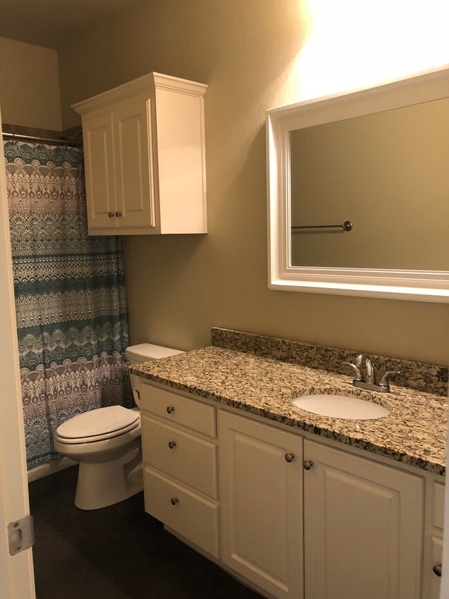 Building Photo - Located in HERITAGE HILLS !!! 2016 Built, ...