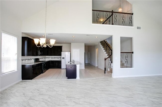 Building Photo - 8049 Arezzo Dr
