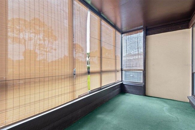 Building Photo - 60 Club House Dr