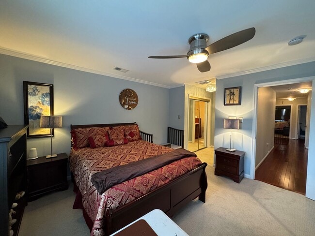 Building Photo - Fantastic 5 Bed 5.5 Bath Single Family Hom...