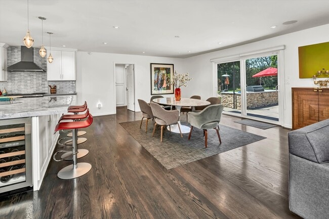 Building Photo - 1790 McKinley Rd